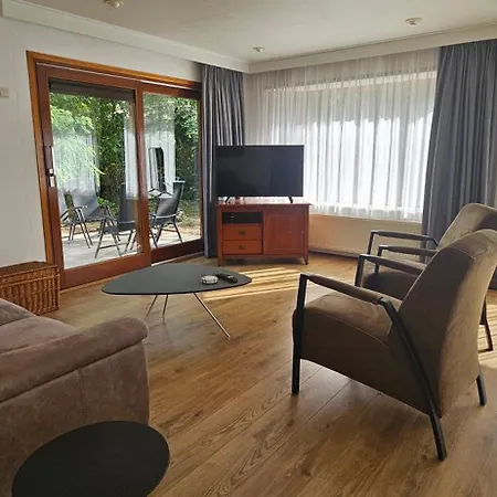 Chalet De Kleine Kriemelkuil-vakantiehuisje De Specht Op De Veluwe Ermelo