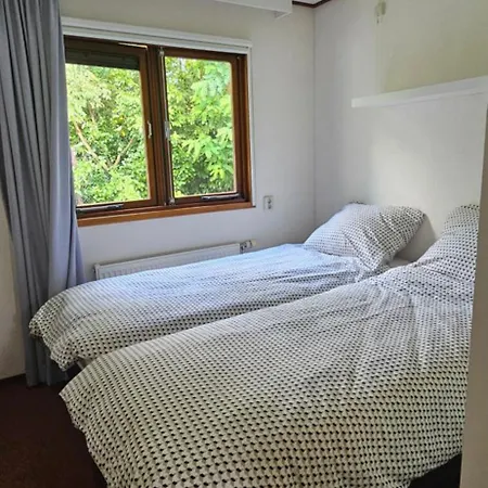 De Kleine Kriemelkuil-vakantiehuisje De Specht Op De Veluwe Ermelo